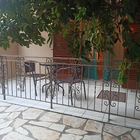 Erminia Studios Mousata Exterior foto