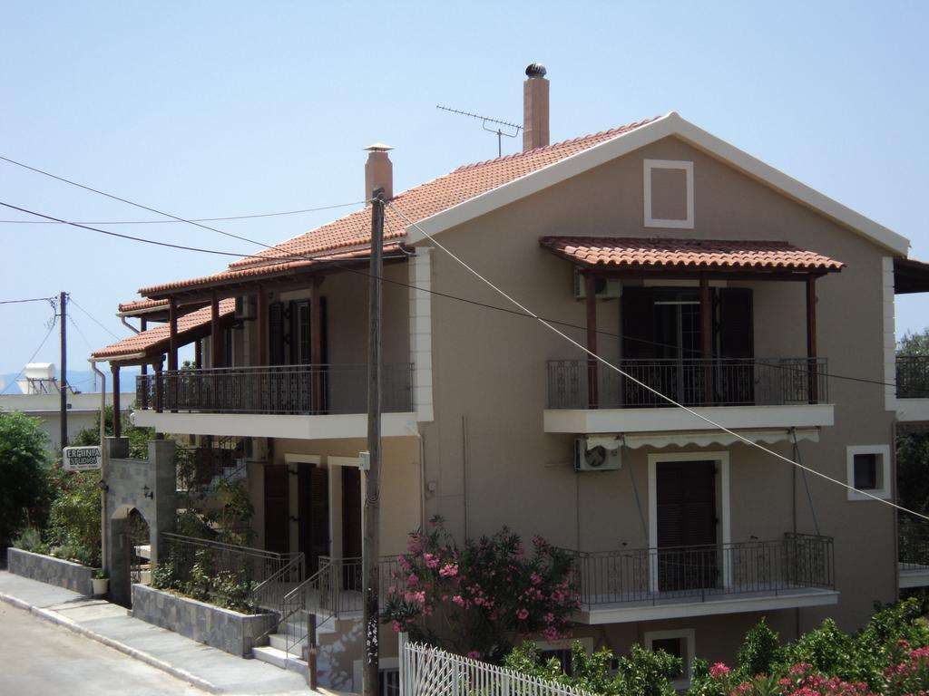 Erminia Studios Mousata Exterior foto
